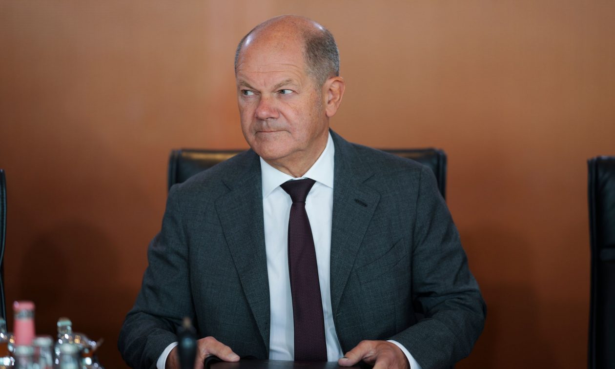 Γερμανία: Ανοιχτό το ενδεχόμενο για ψήφο εμπιστοσύνης πριν από τα Χριστούγεννα άφησε ο Σολτς