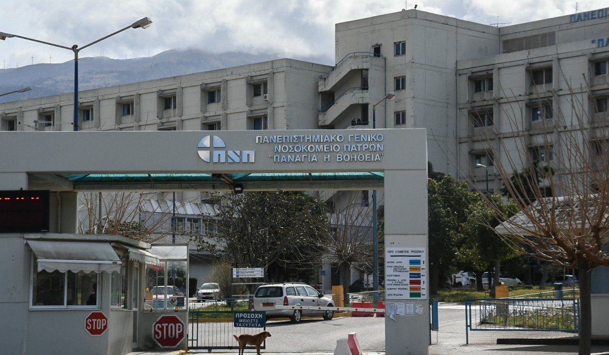 Σοβαρό τροχαίο στο Αιτωλικό – Στο νοσοκομείο του Ρίου σε κρίσιμη κατάσταση τραυματίας