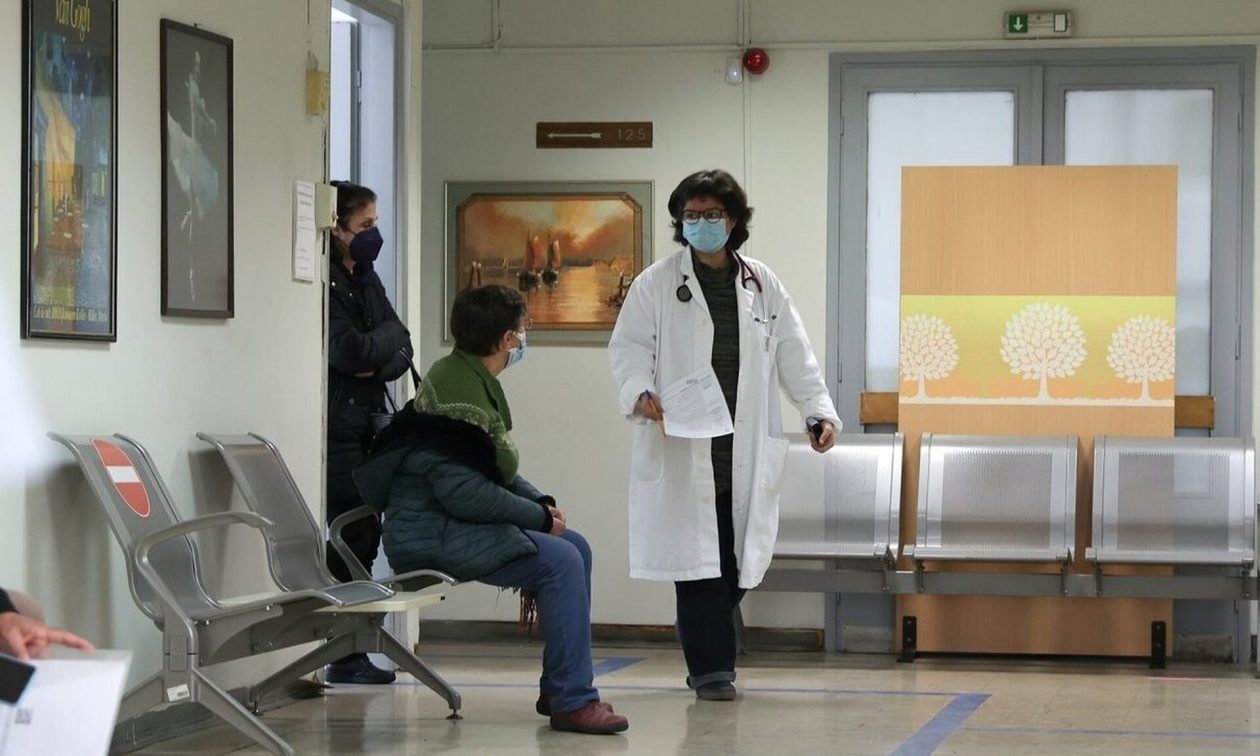 Προσωπικός γιατρός: Σήμερα στη Βουλή το νομοσχέδιο – Τι ώρα θα μιλήσει ο Μητσοτάκης