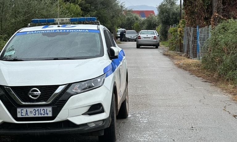 Αγρίνιο: «Το έπιασαν το παιδί» – Τα πρώτα λόγια της αδερφής του δολοφόνου μετά την σύλληψη του