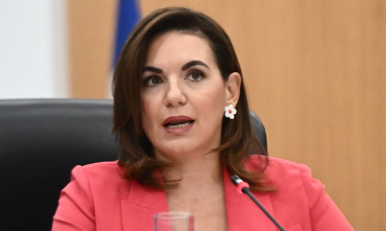 Βαρδής Βαρδινογιάννης: Βαρύ πένθος για την Όλγα Κεφαλογιάννη – «Αποχαιρετώ τον δεύτερο πατέρα μου»