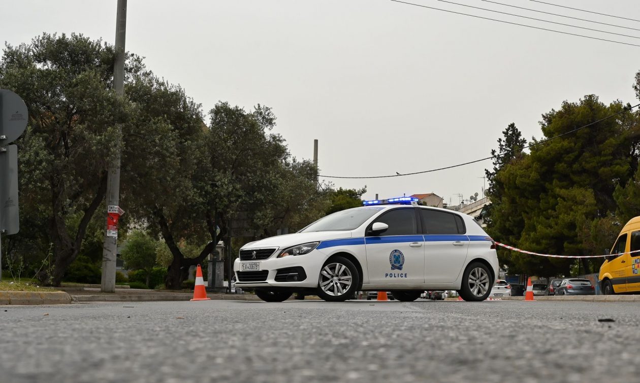 Θεσσαλονίκη: Αυτοκίνητο παρέσυρε και τραυμάτισε νεαρή κοπέλα – Μεταφέρθηκε στο νοσοκομείο