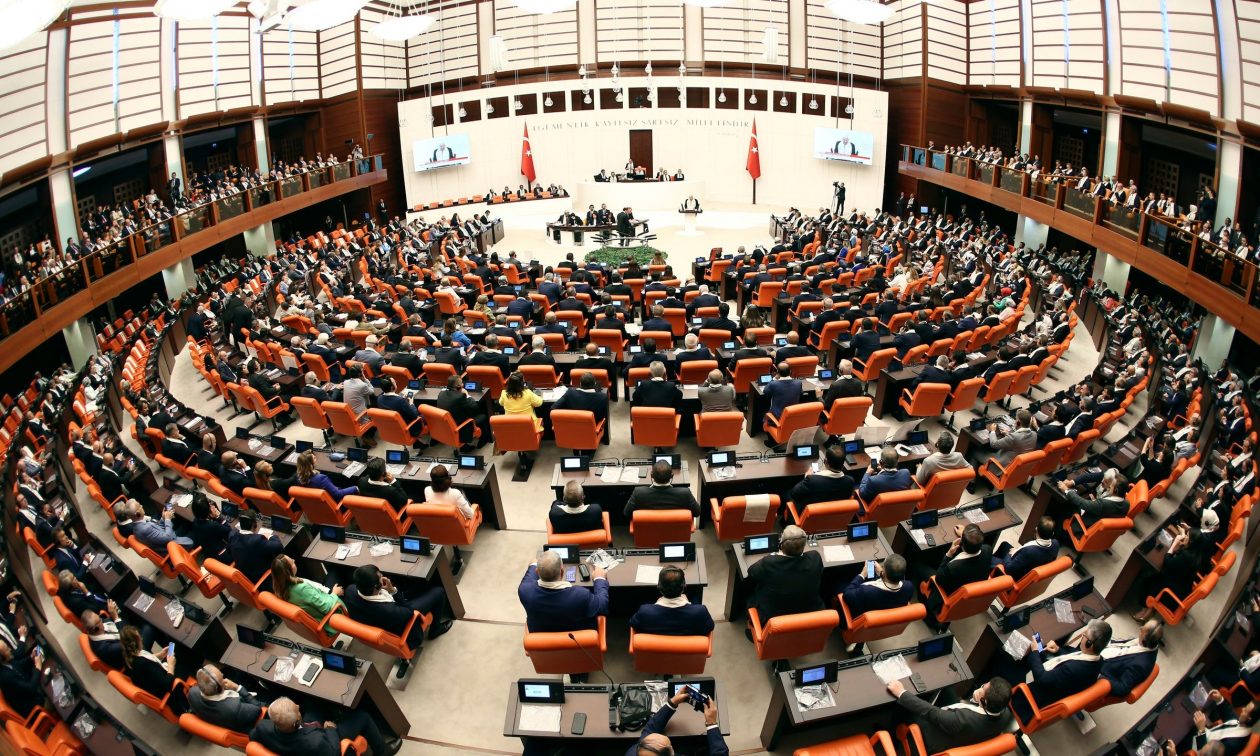 Τουρκία: Επαναφέρουν ζητήματα κυριαρχίας κατοικημένων νησιών στο Αιγαίο
