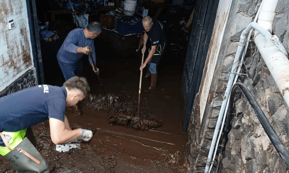 Μετά τη Βαλένθια η Σικελία: Τεράστιες πλημμύρες στην Κατάνια και στη γύρω περιοχή