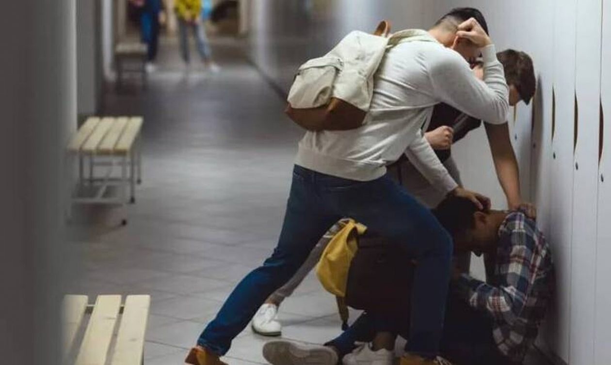 Βόλος: Ομάδα ατόμων ξυλοκόπησε άγρια ανήλικο – Μεταφέρθηκε στα επείγοντα του νοσοκομείου