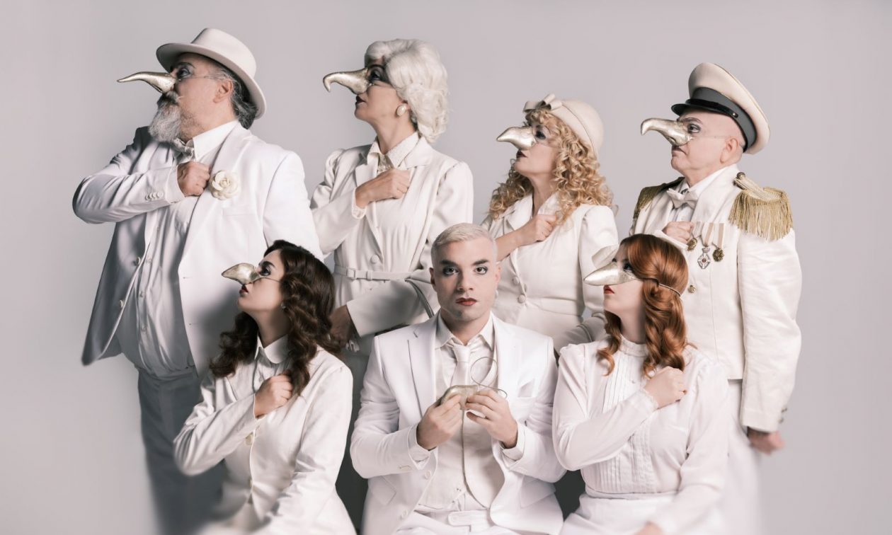 Εθνικό Θέατρο: Ένας ανατρεπτικός «Τελευταίος Ασπροκόρακας» στο θέατρο Χώρος