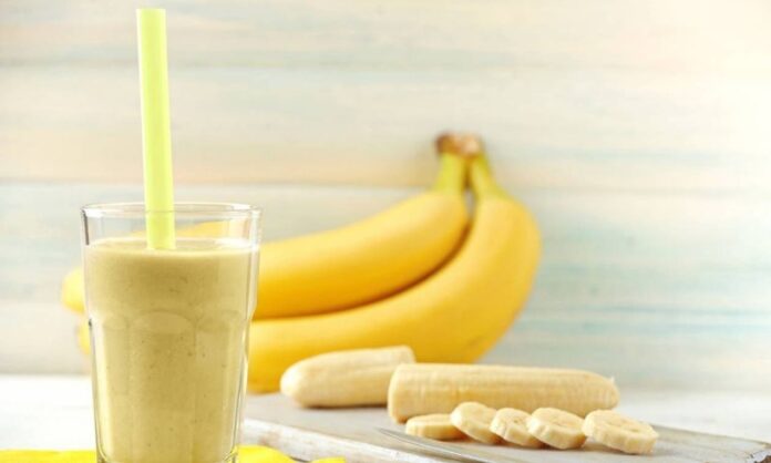 1602484-bigstock-banana-cocktail-and-fresh-bana-128154413.jpg