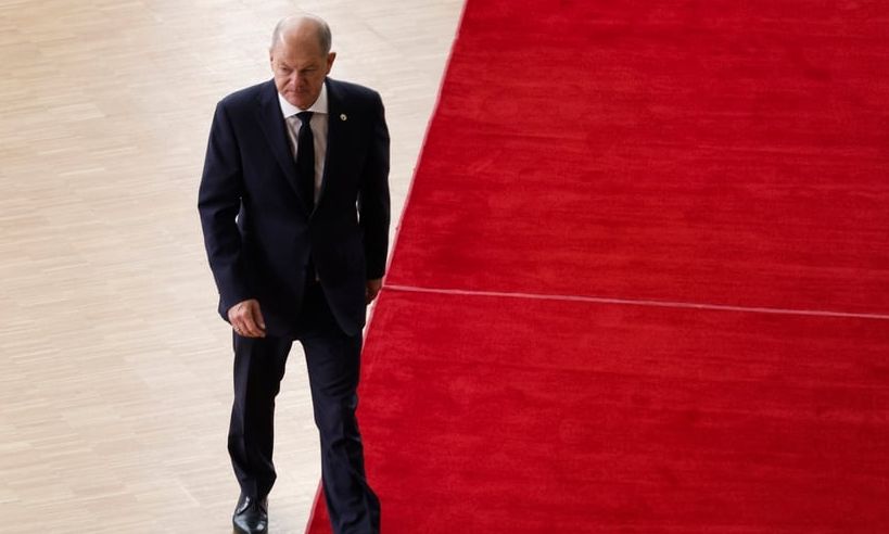 Γερμανία – Σολτς: Οι ΗΠΑ να μην έχουν επαφή με τον Πούτιν ενόσω κανείς Ευρωπαίος δεν έχει