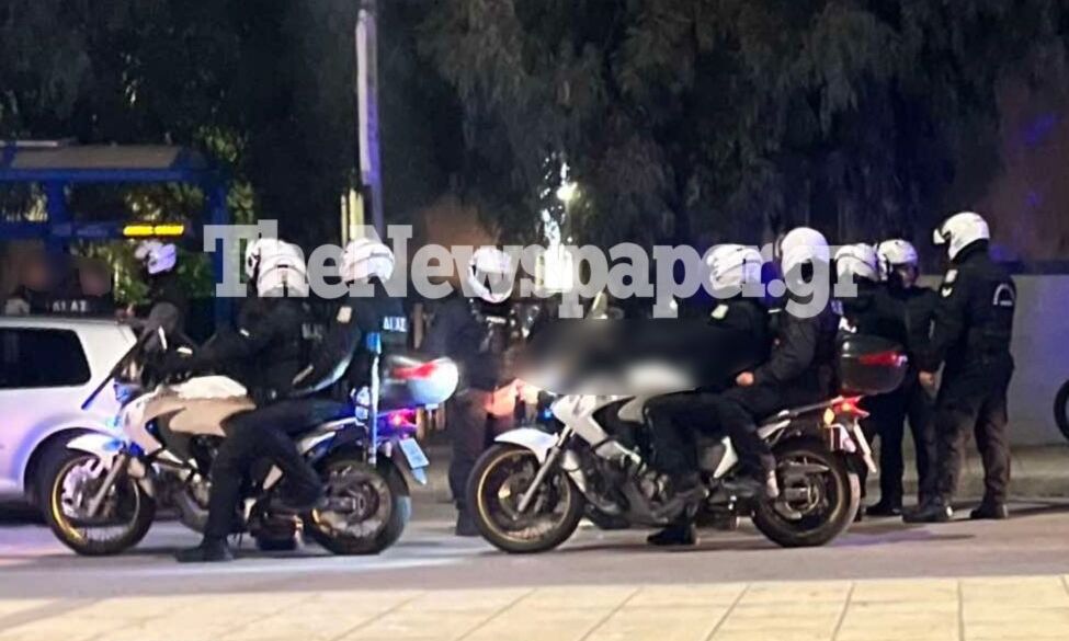 Επεισόδια στον Βόλο: Επίθεση σε αστυνομικούς στην οδό Αθηνών
