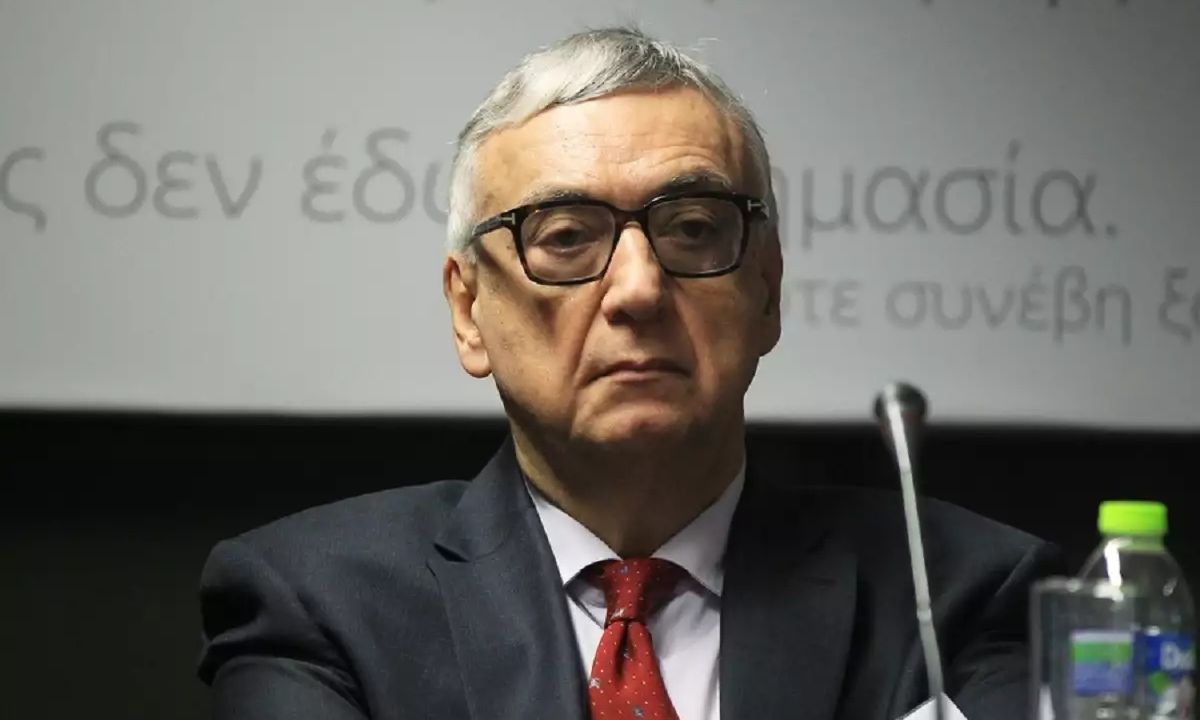 Δημήτρης Σούρας: Ξέσπασε σε κλάματα η σύζυγός του – «Ήθελε να ακουστούν τα τελευταία του λόγια»