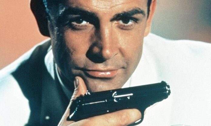 1604041-1d5c0d6f-james-bond-pistool-van-sean-connery-geveild-voor-ruim-250000-dollar.jpg
