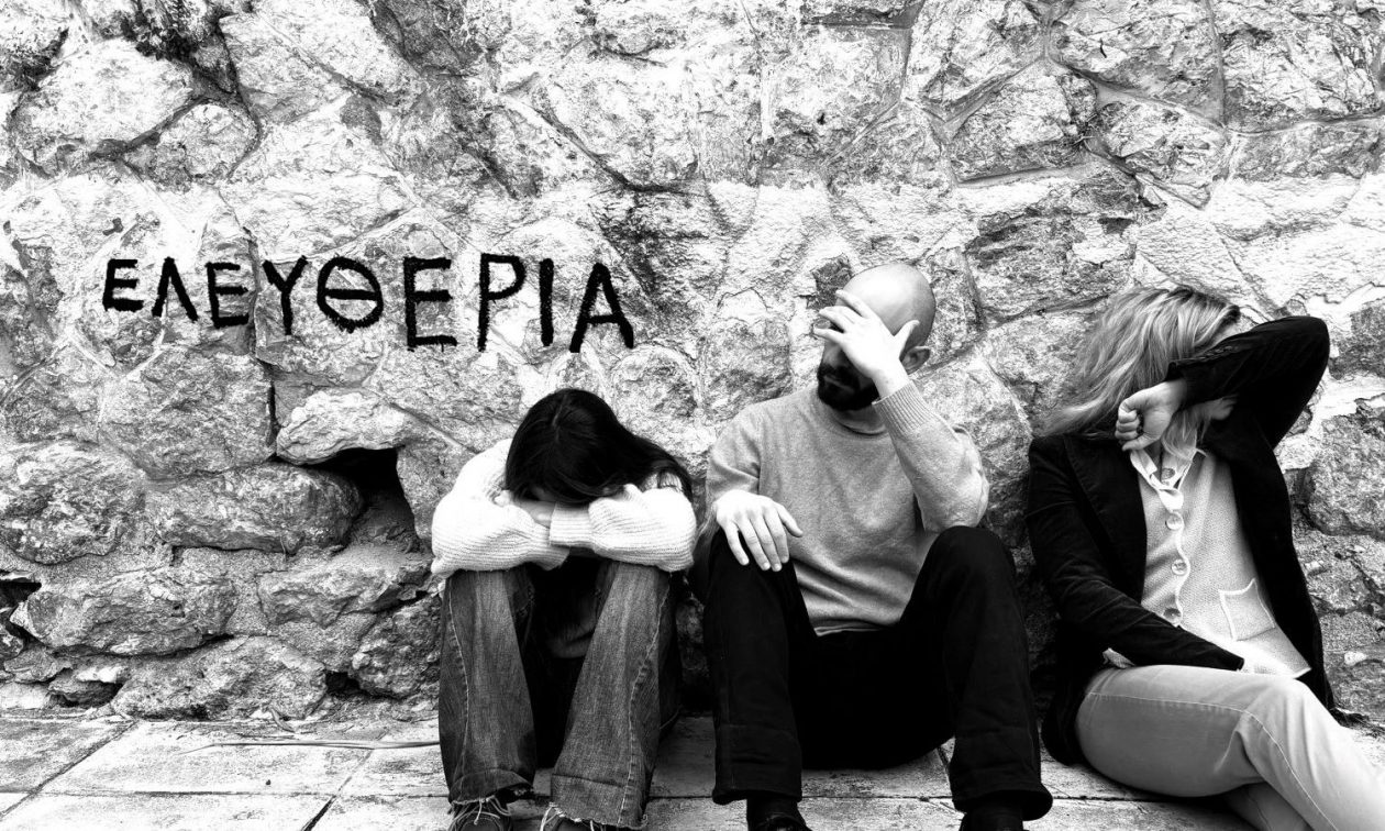 Θέατρο Τέχνης Κάρολος Κουν: Τέσσερις παραστάσεις ακόμα για το «Τανκ/Όλη νύχτα εδώ»