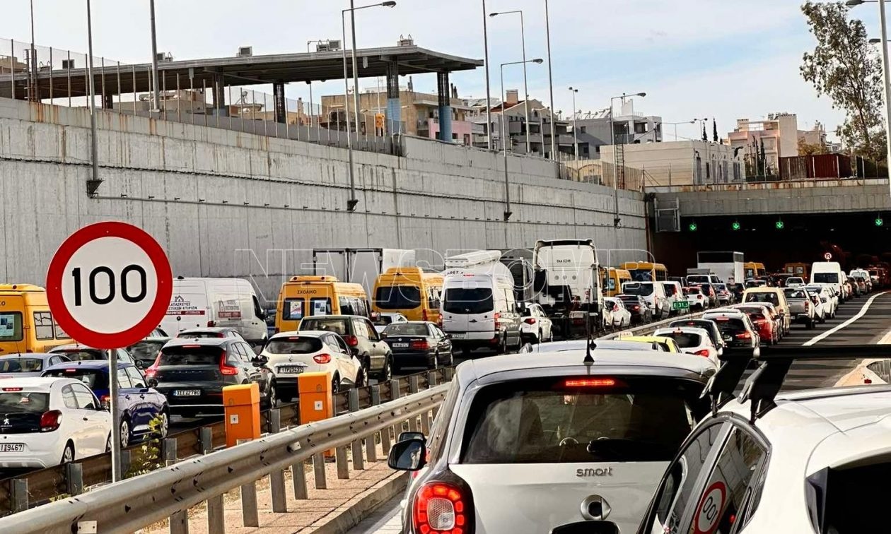 Έσβησε η φωτιά στην Αττική Οδό – Μεγάλες καθυστερήσεις στο ύψος Ηρακλείου