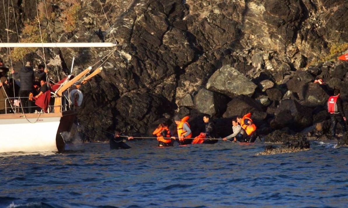 Σύμη: 23 αλλοδαποί αποβιβάστηκαν στο νησί – 4500 ευρώ πλήρωσε ο καθένας στους διακινητές