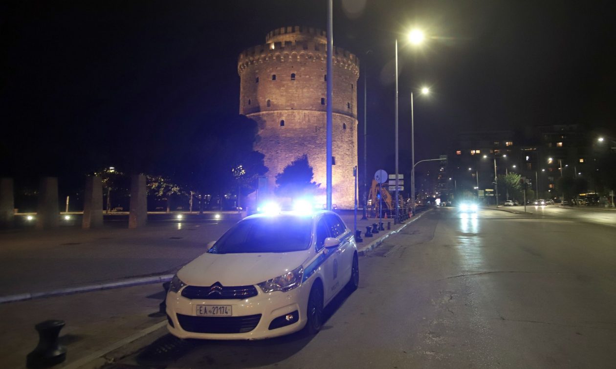 Θεσσαλονίκη: Ανήλικοι πήραν αυτοκίνητο συγγενή για βόλτα – Σταμάτησαν μετά από αστυνομική καταδίωξη