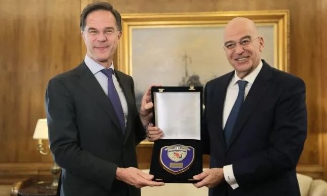 Στο Υπουργείο Εθνικής Άμυνας ο ΓΓ του ΝΑΤΟ Μαρκ Ρούτε – Συνάντηση με Δένδια