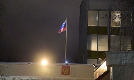 Σουηδία: Αγνώστου ταυτότητας μη επανδρωμένο αεροσκάφος έριξε μπογιά στη ρωσική πρεσβεία