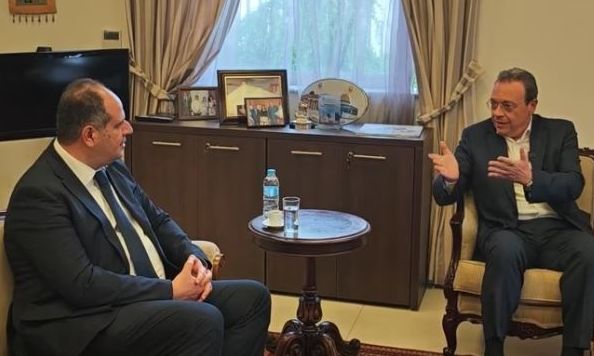 Στην πρεσβεία της Παλαιστίνης ο Φάμελλος – «Στη Γάζα γίνεται γενοκτονία»