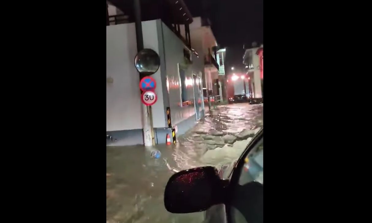 Έκτακτη σύσκεψη στην Ρόδο για την κακοκαιρία – Εγκλωβισμένος ο Δήμαρχος συμμετέχει τηλεφωνικά (vid)