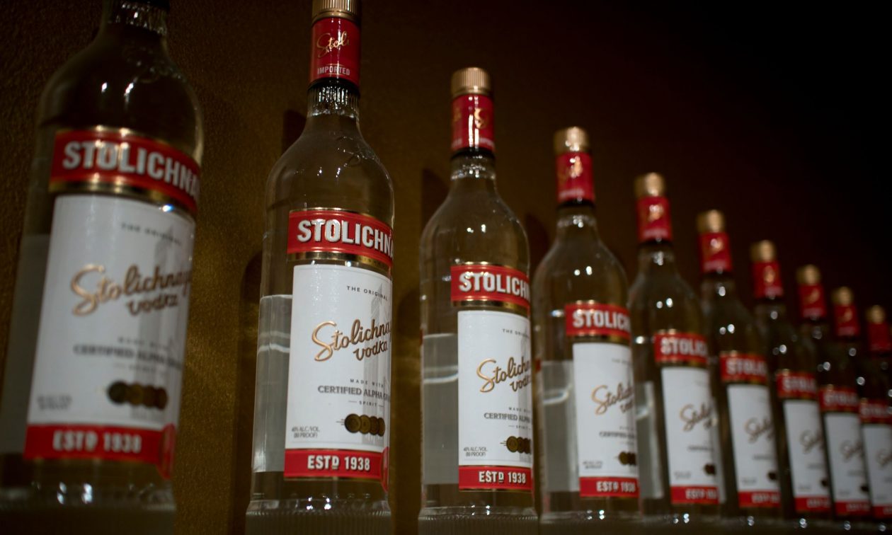Τέλος εποχής για τη θρυλική «Stolichnaya» – Αίτημα για πτώχευση στις ΗΠΑ