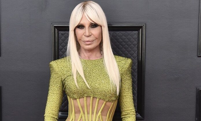1607986-donatella-versace.jpg