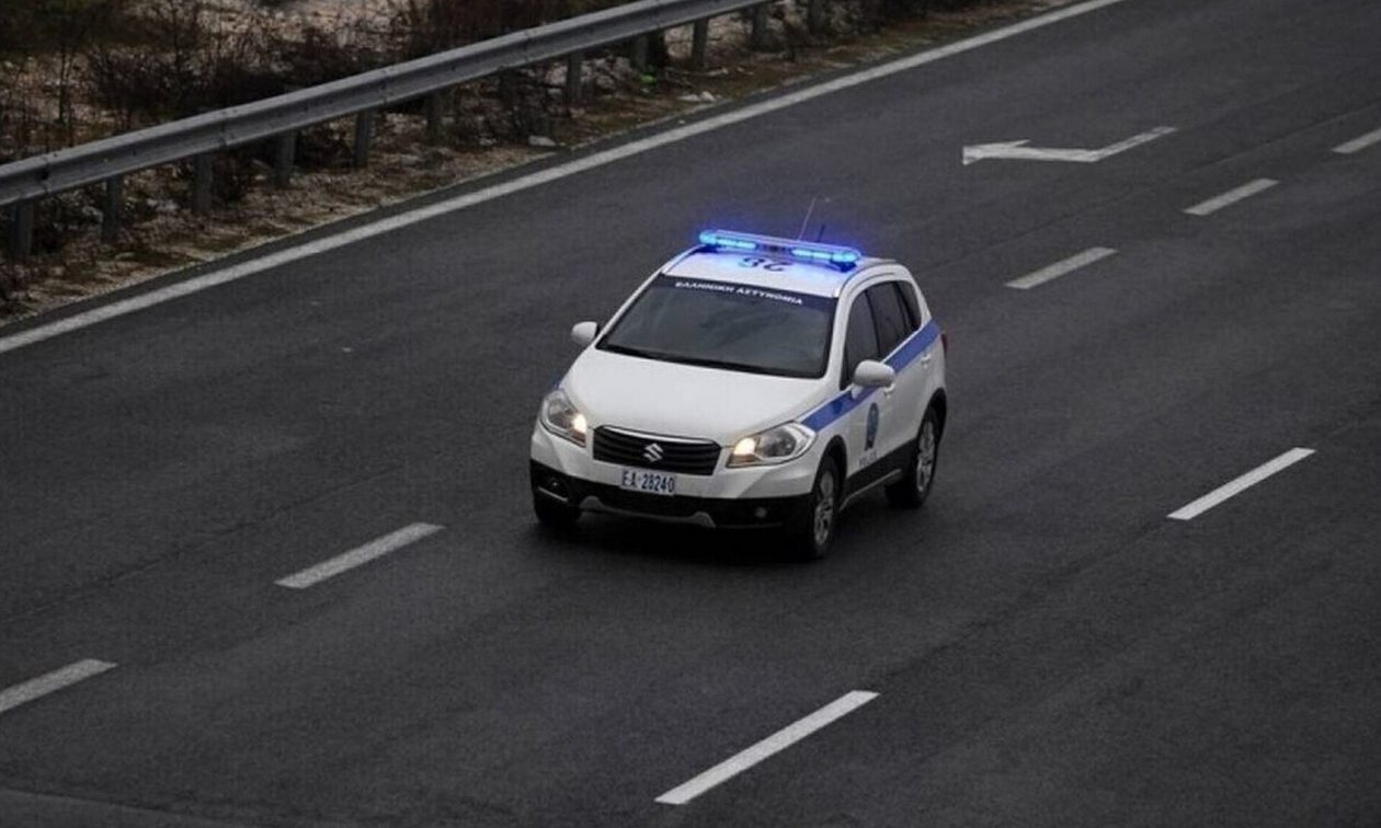 Χολαργός: Έκρηξη αυτοσχέδιου εμπρηστικού μηχανισμού σε πολυκατοικία που μένει αστυνομικός