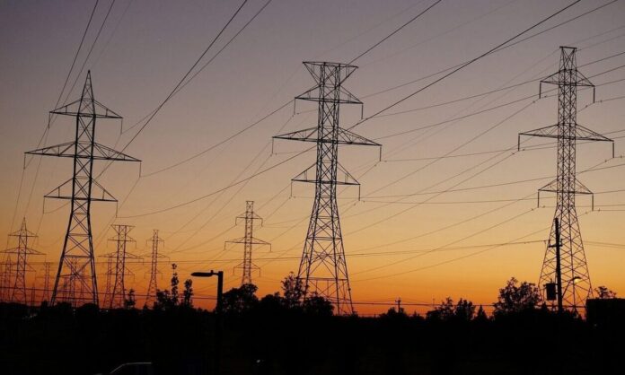 1609860-power-lines-997249_1280.jpg