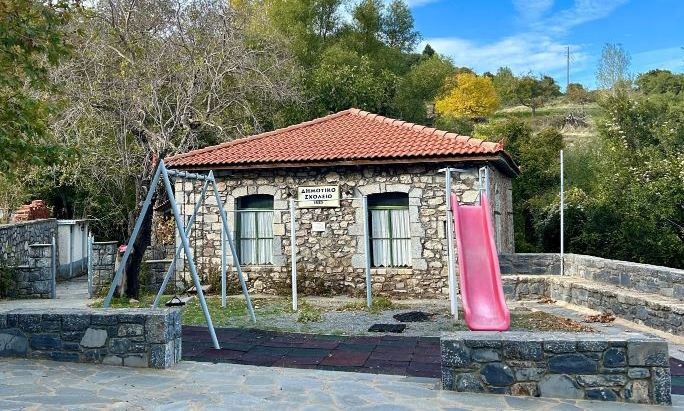 Οι 200 πόλεις-φαντάσματα της Ελλάδας και η πληθυσμιακή κατάρρευση – «Ένας γεννιέται δύο πεθαίνουν»