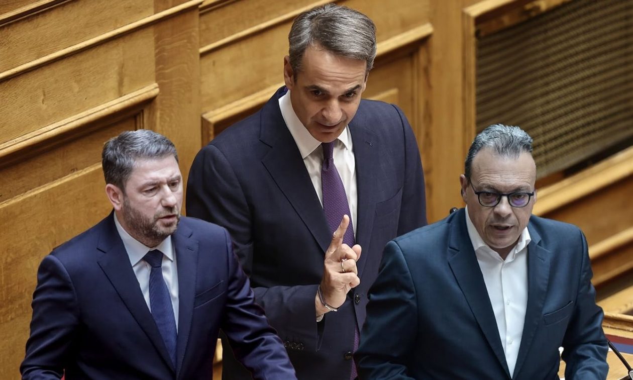 ΠΑΣΟΚ και ΣΥΡΙΖΑ στα «χαρακώματα»: Μετατρέπουν τον προϋπολογισμό σε βαρόμετρο αντιπολίτευσης