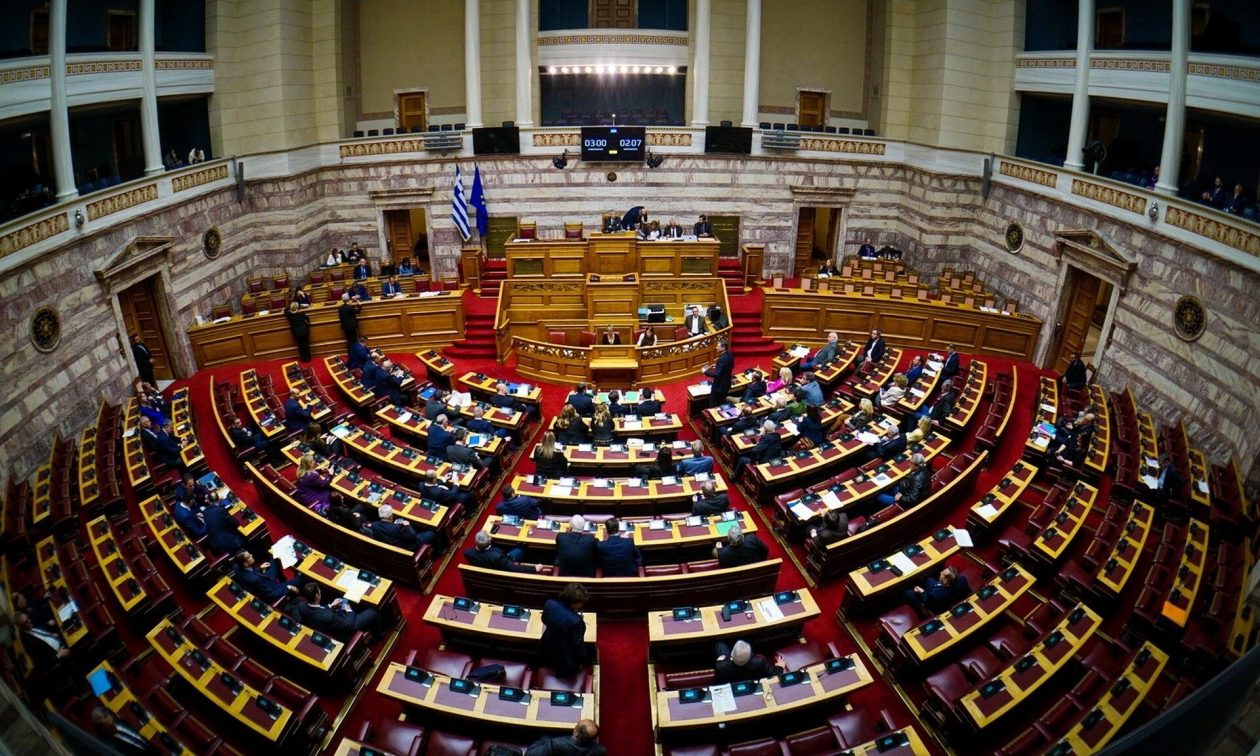 Live η συζήτηση του Προϋπολογισμού του 2025 στην Ολομέλεια της Βουλής