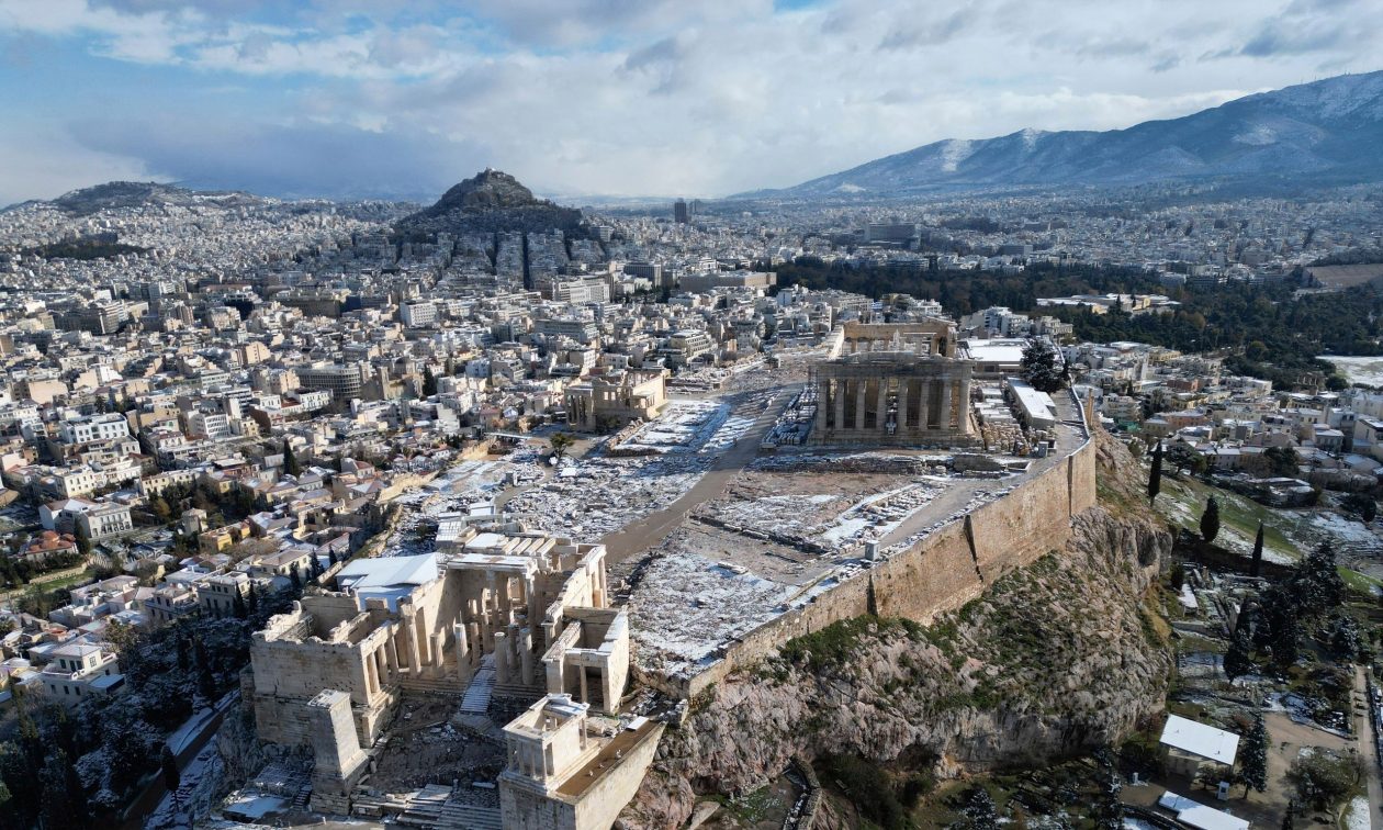 ZEIT: «Η οικονομική κατάσταση της Ελλάδας: Αυτό που δεν περίμενε κανείς»