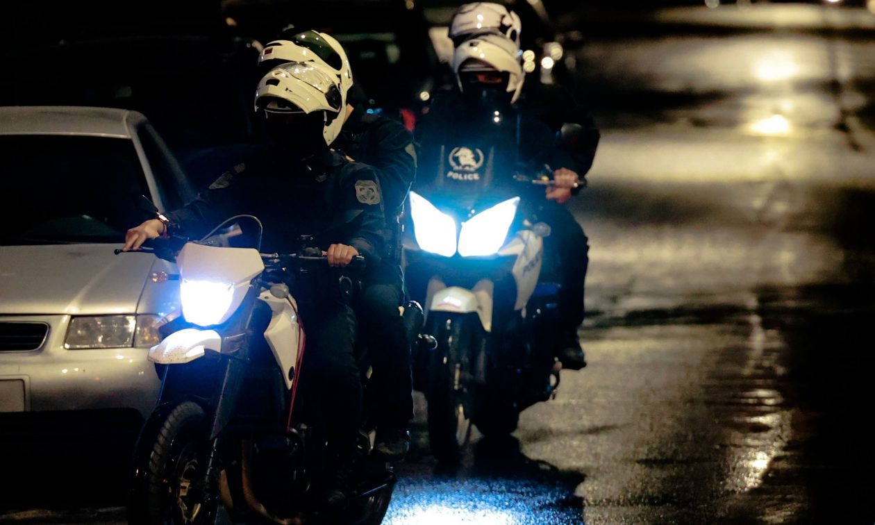 Λεωφόρος Συγγρού: Μεθυσμένος οδηγός παρέσυρε σταθμευμένα μηχανάκια