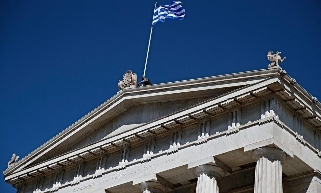 Ιστορικό χαμηλό για το spread των ελληνικών ομολόγων – Επέστρεψε στα προ κρίσεως επίπεδα