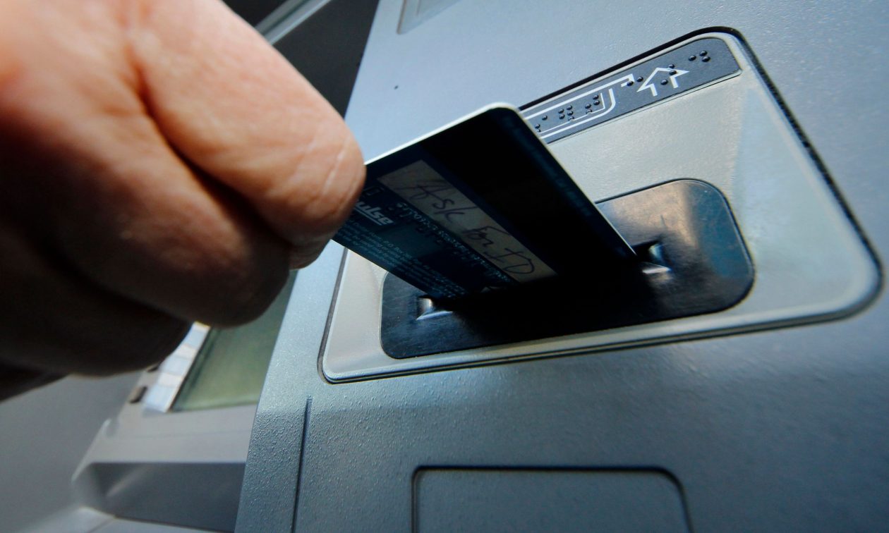 Γράψτε το pin στην τραπεζική κάρτα σας – Όσο ανόητο κι αν φαίνεται