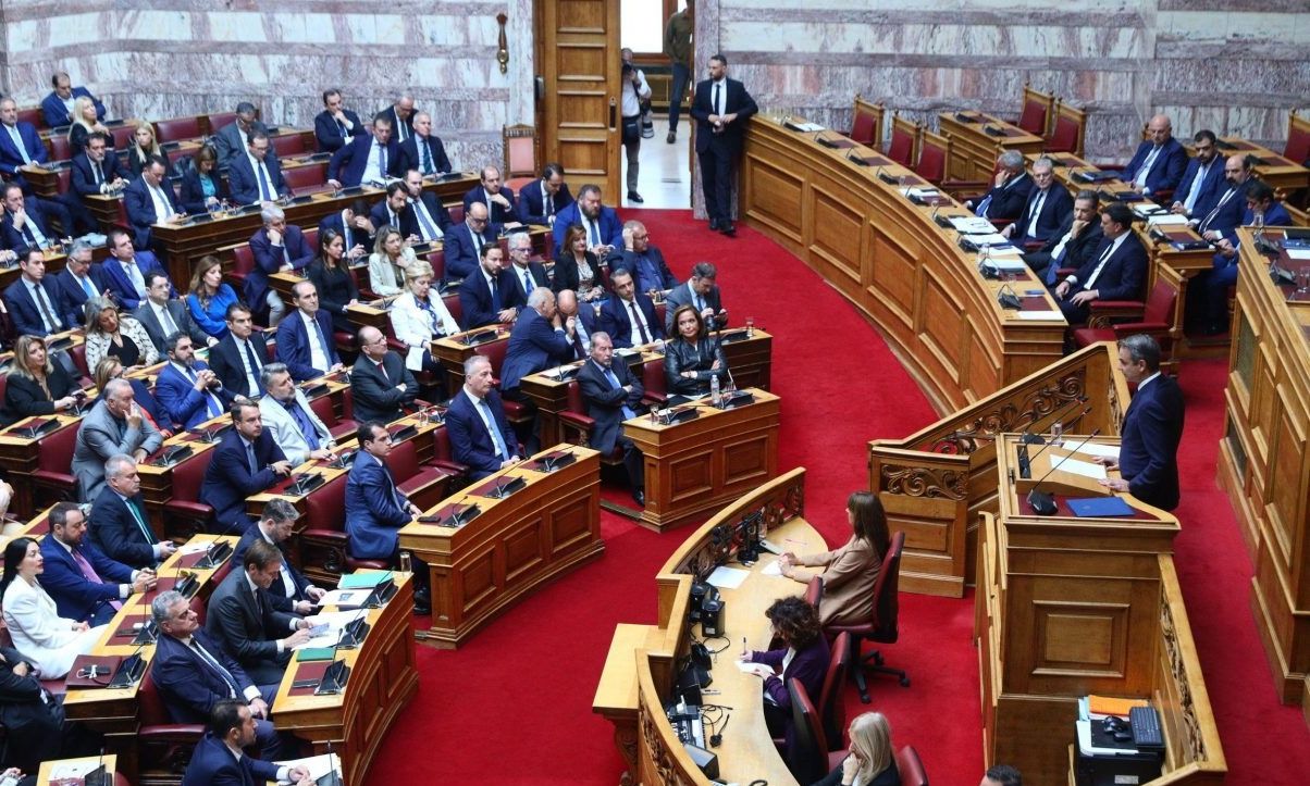 Τα πολιτικά μηνύματα Μητσοτάκη με τις εκπλήξεις του προϋπολογισμού