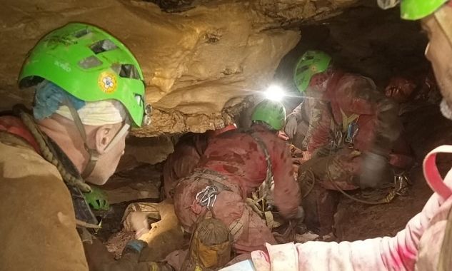 Ιταλία: Επιχείρηση διάσωσης γυναίκας από σπήλαιο – Έχει εγκλωβιστεί από το Σάββατο