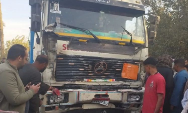 Αίγυπτος: Τουλάχιστον 13 νεκροί από τη σύγκρουση επιβατικού βαν με φορτηγό στην Ασιούτ