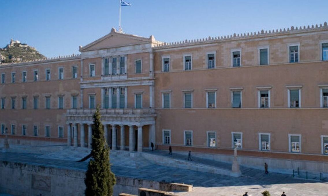 Δημοσκόπηση MRB: Ακλόνητη η ΝΔ, καταλληλότερος ο Μητσοτάκης