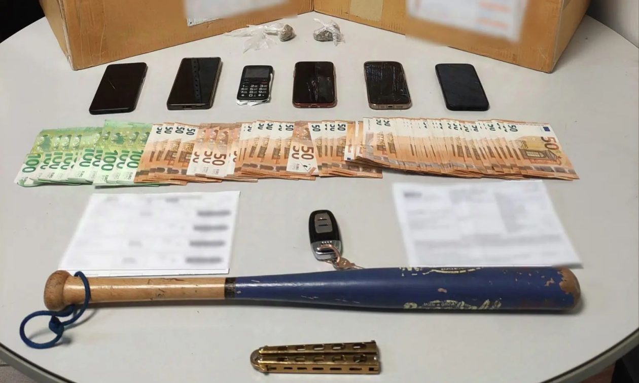 Χειροπέδες σε 4 μέλη εγκληματικής οργάνωσης για ναρκωτικά και όπλα