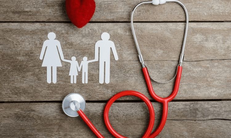 ΕΚΠΟΙΖΩ: Επίθεση εναντίον των ασφαλιστικών εταιρειών για καθεστώς ανομίας και ασυδοσίας