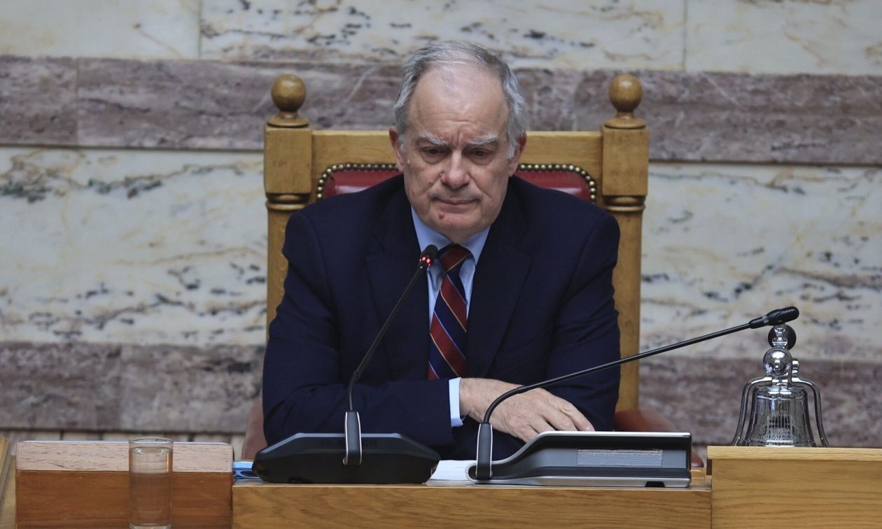 Βουλή: Συλλυπητήρια Τασούλα για τον θάνατο του πρώην βουλευτή Σταύρου Μαρινίδη