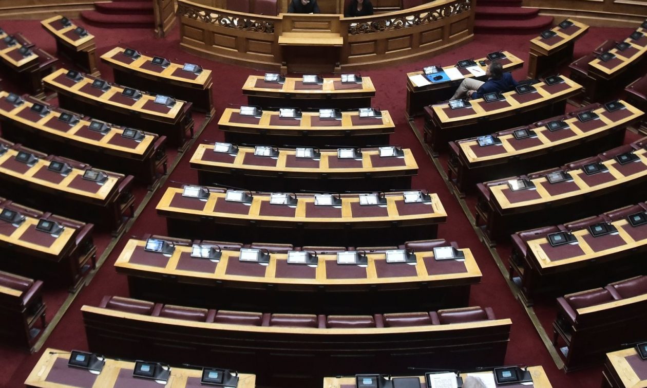Βουλή: Νέα αλλαγή στη δύναμη των κοινοβουλευτικών ομάδων