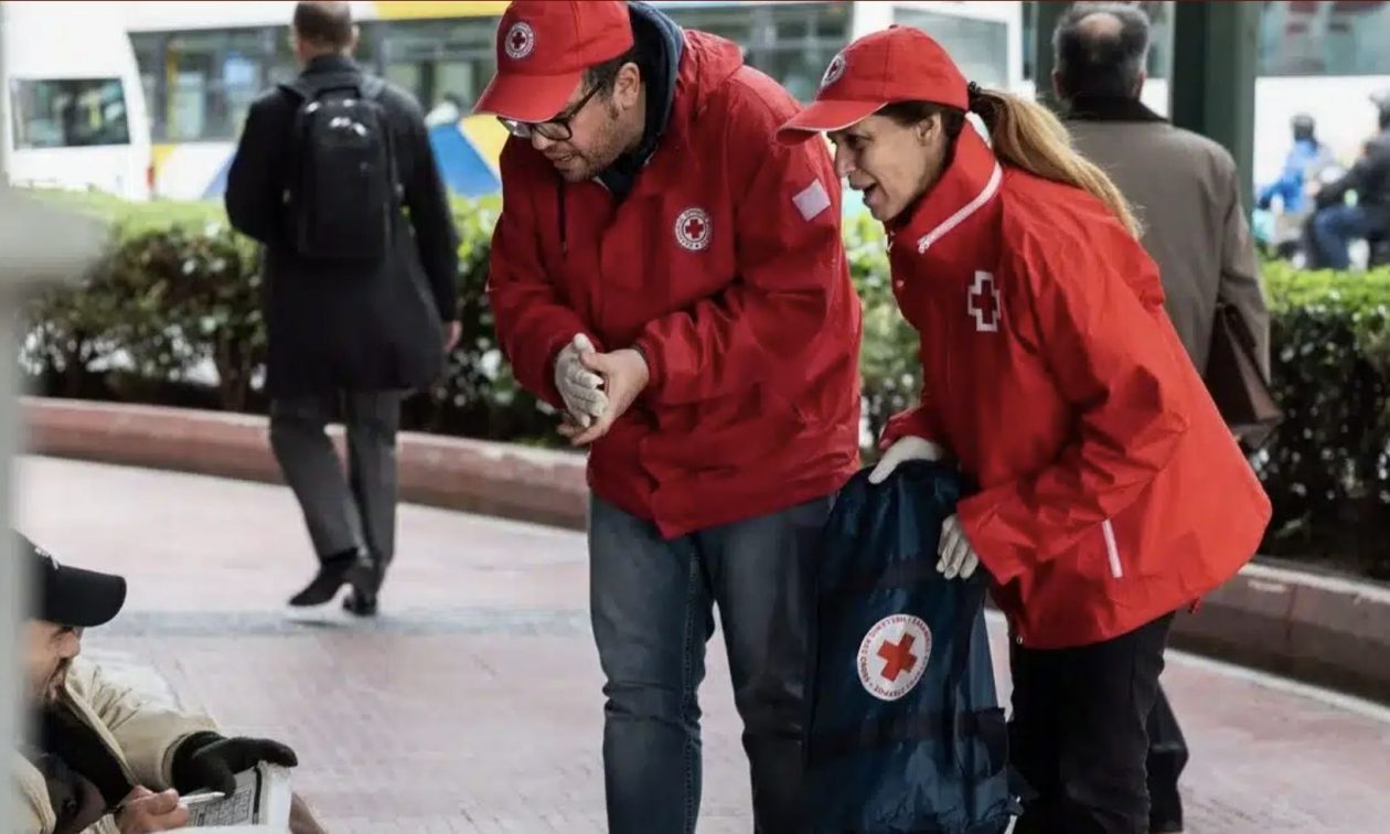 Ο ΕΕΣ σε συνεργασία με την Λέσχη Αρχιμαγείρων Αττικής Ακρόπολις θα προσφέρει εορταστικά γεύματα