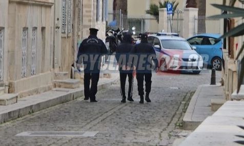 Πάρος: Στον εισαγγελέα Σύρου οι ανήλικοι για τη δολοφονική επίθεση κατά 23χρονου