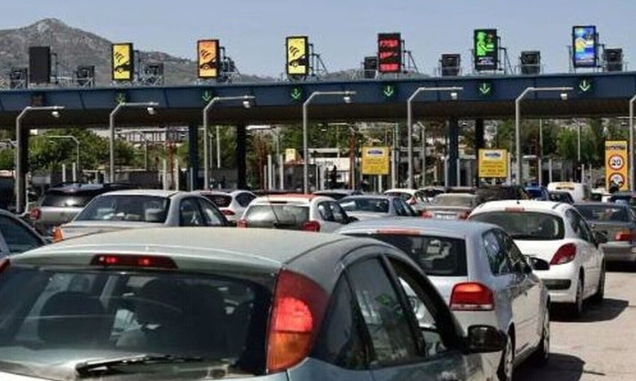 Έξοδος εκδρομέων τα Χριστούγεννα: Τουλάχιστον 53.000 οχήματα έφυγαν από την Αττική