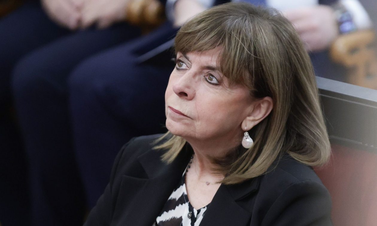 Κατερίνα Σακελλαροπούλου: Προσέφερε γεύματα σε ηλικιωμένους στην Κρήτη και την Θεσσαλονίκη