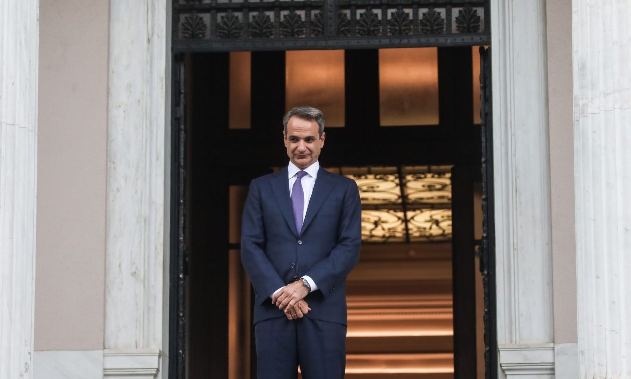 Οι… προεδρικές «παγίδες» του Μητσοτάκη στα κόμματα της κεντροαριστεράς