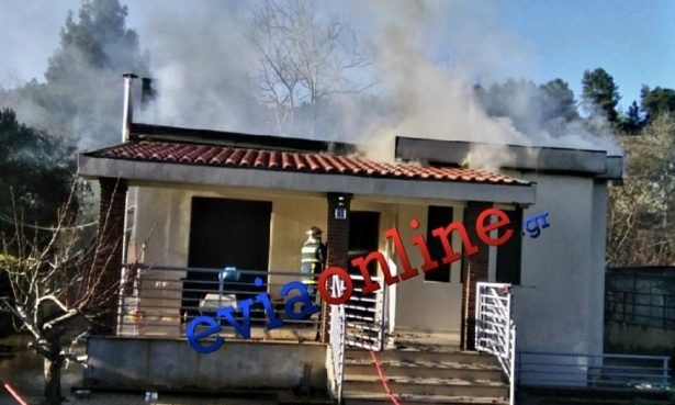 Εύβοια: Φωτιά σε μονοκατοικία – Καταστράφηκε ολοσχερώς το εσωτερικό του σπιτιού