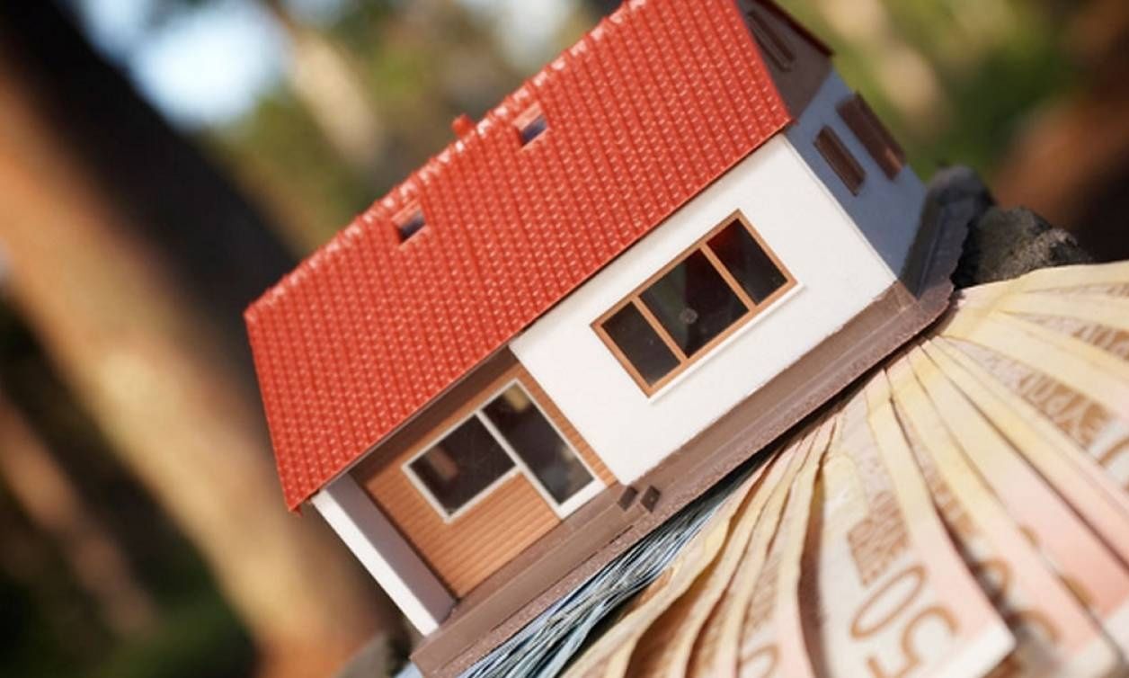 Στο σφυρί κομοδίνα, νιπτήρες και… κατσίκες, έως και 100.000 ευρώ
