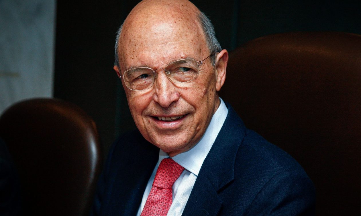 Κώστας Σημίτης: Δημοσιογράφος αποκαλύπτει – «Καλύπταμε ρεπορτάζ και ρώταγε “γιατί με ακολουθείτε;”»